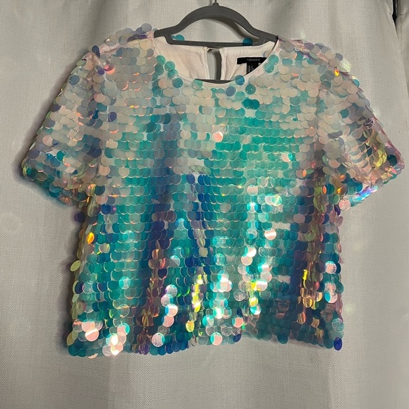 Forever 21 Iridescent Chunky Sequin Cropped Short Sleeve Top Small - Picture 7 of 7